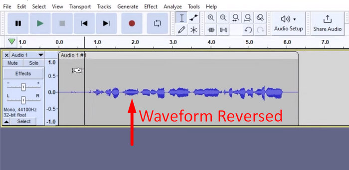 Inverteix una part de l'àudio a la vista prèvia d'Audacity